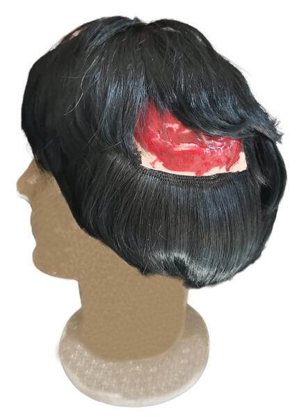 Simulation de Plaie à la Tête avec Perruque pour Formation Secourisme