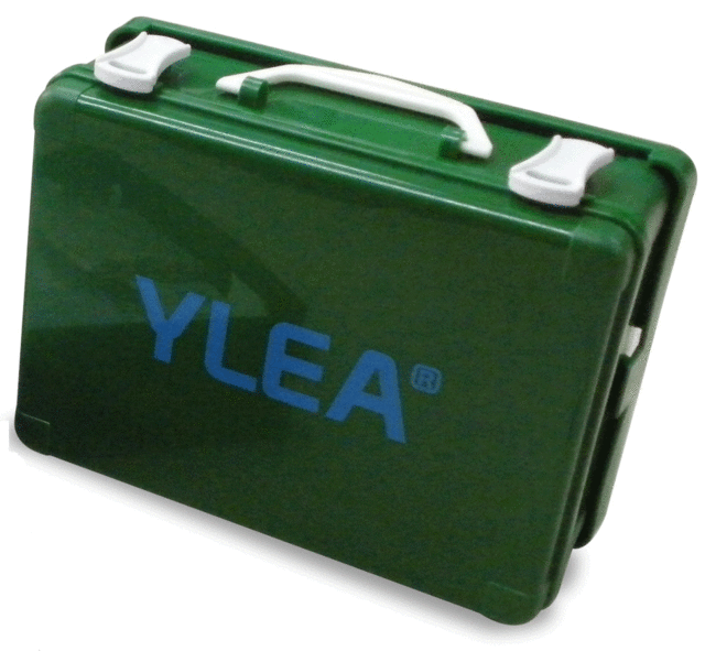 trousse-de-secours-vide_640